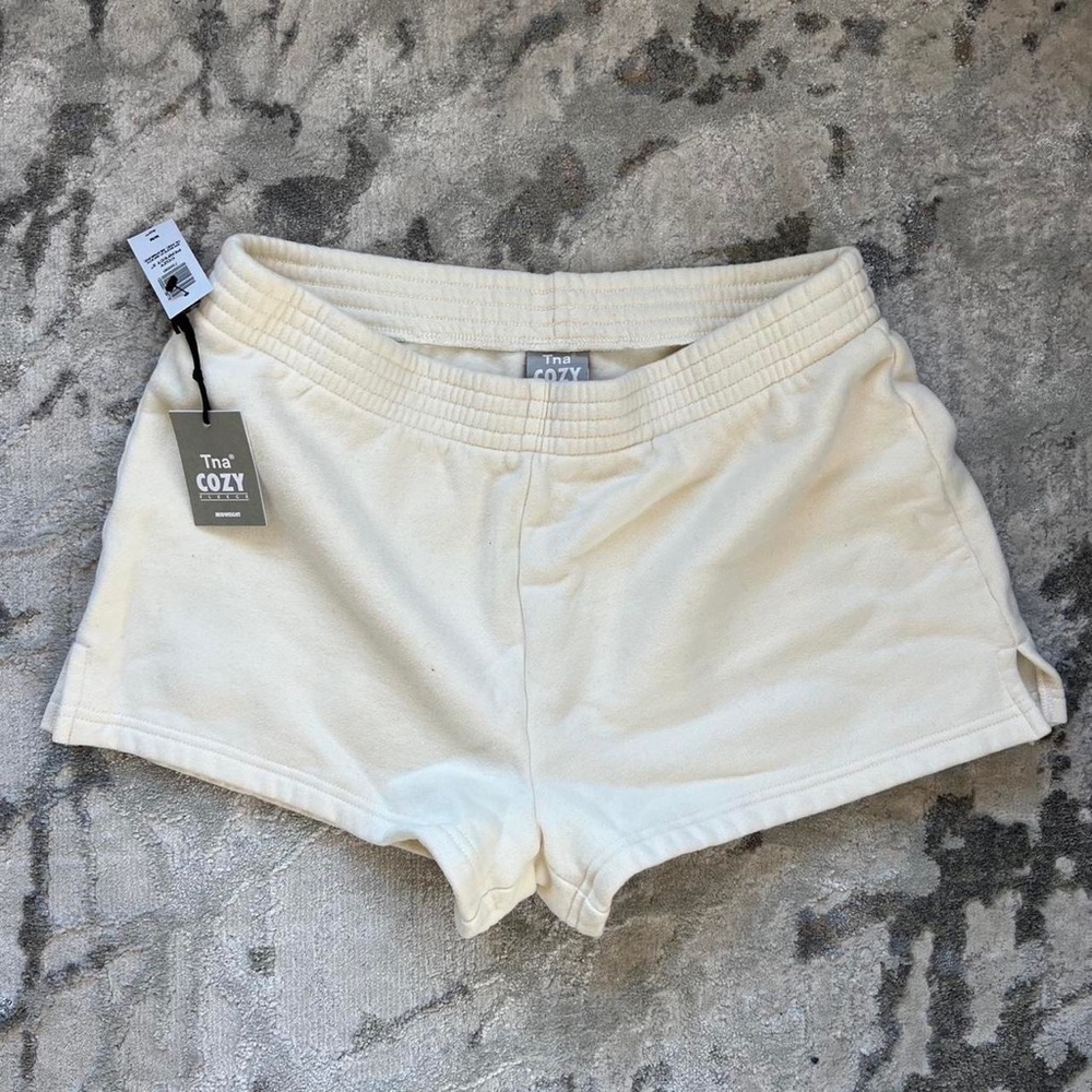TNA Cream Women's Shorts